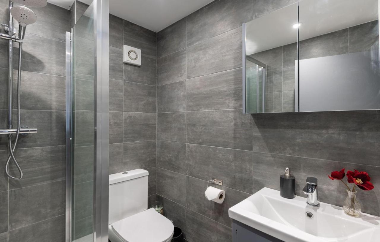 Spacious And Modern 4 Bed Apartment Next To Borough Station London Kültér fotó