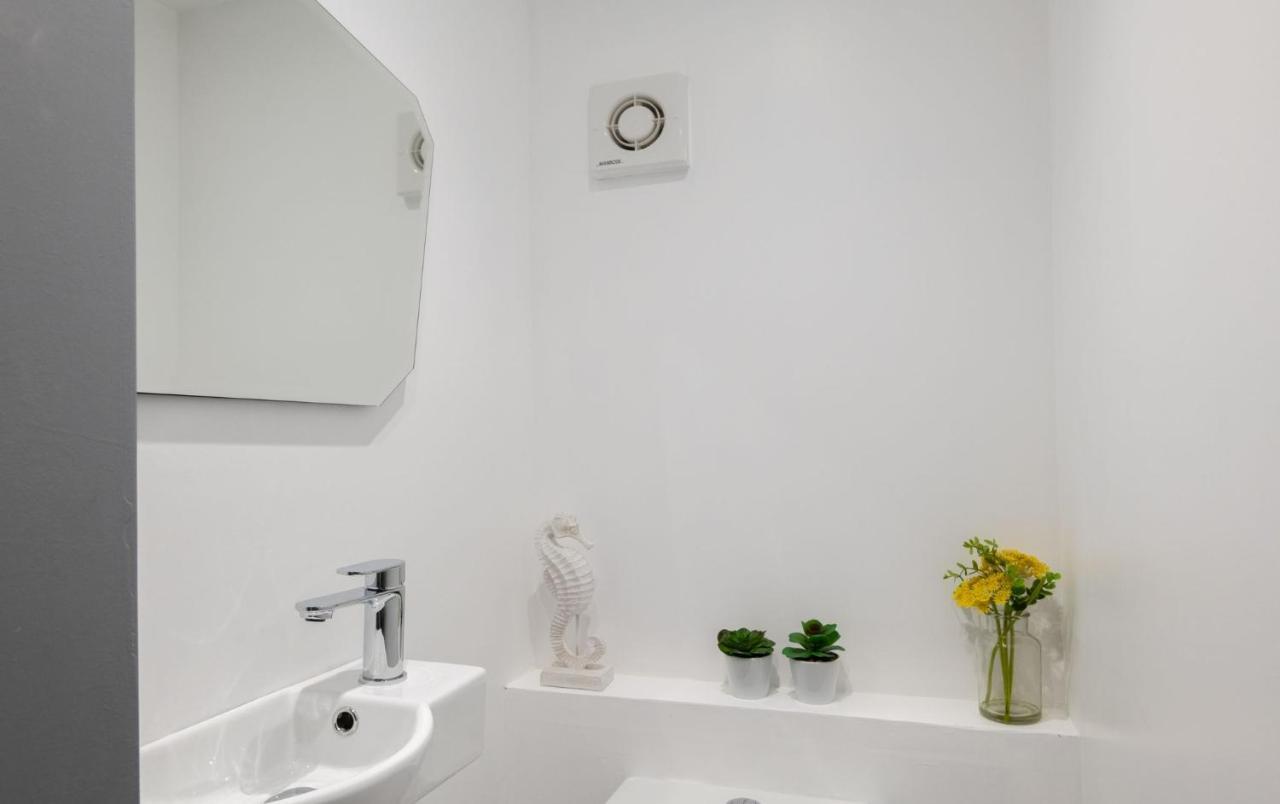 Spacious And Modern 4 Bed Apartment Next To Borough Station London Kültér fotó
