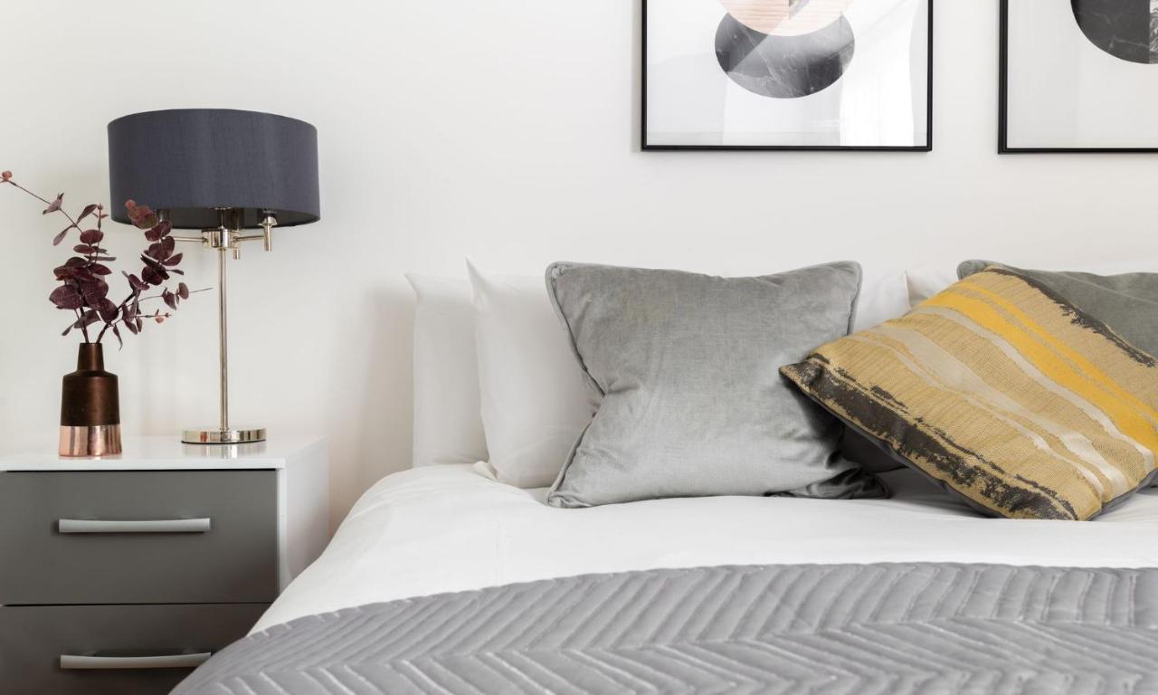 Spacious And Modern 4 Bed Apartment Next To Borough Station London Kültér fotó