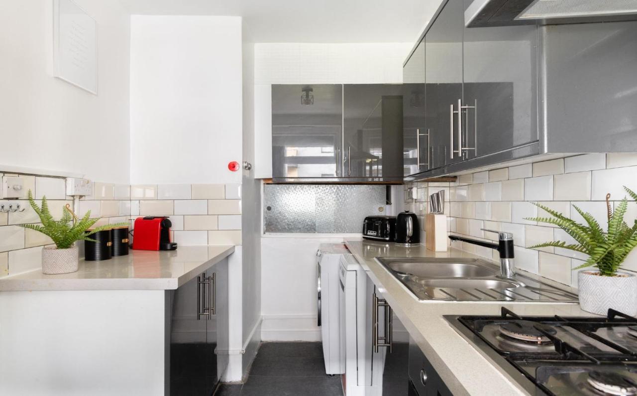 Spacious And Modern 4 Bed Apartment Next To Borough Station London Kültér fotó